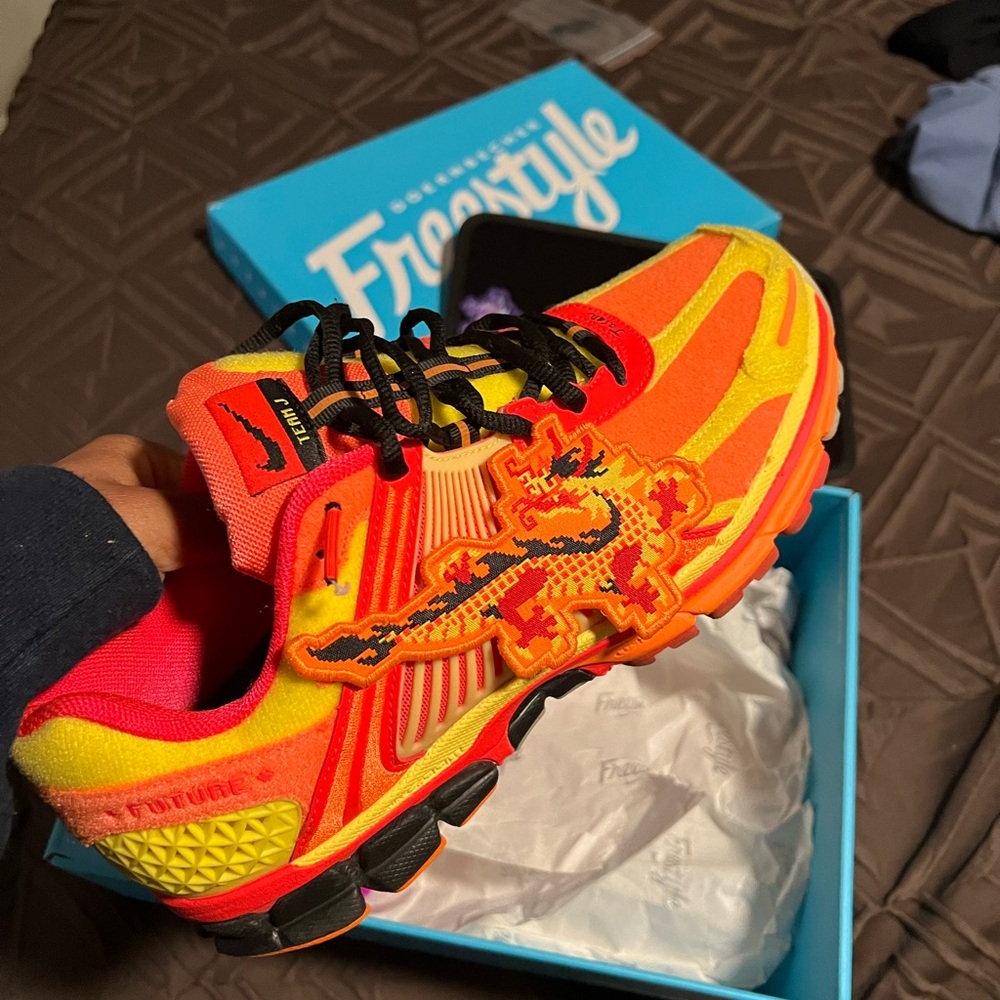 Nike Vomero (Doernbecher)